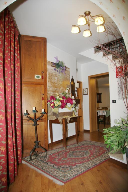 Albergo Garni Cavento Pinzolo Exterior photo