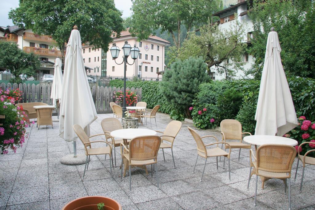 Albergo Garni Cavento Pinzolo Exterior photo