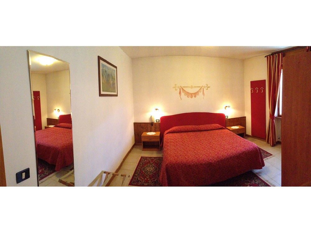 Albergo Garni Cavento Pinzolo Exterior photo